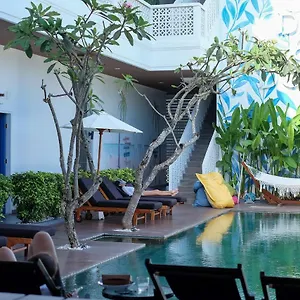 Dip & Doze Living Canggu